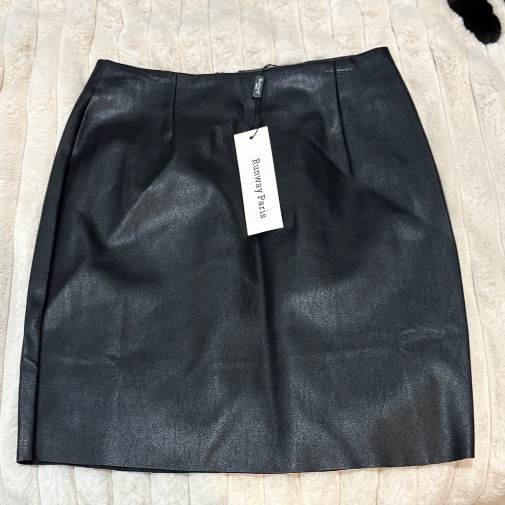 Black Skirt
